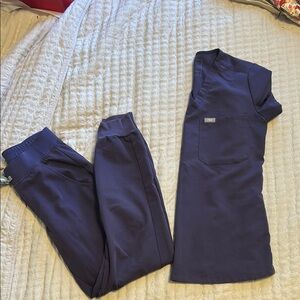 FIGS Purple Shadow Set